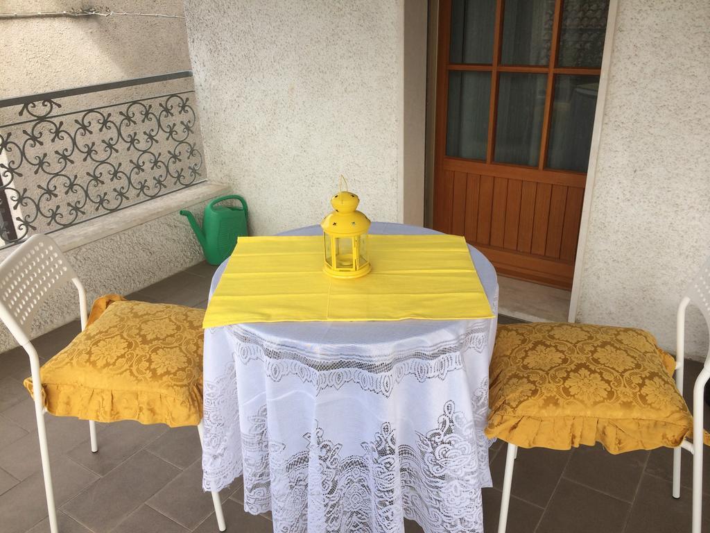 B&B Soleluna Massa Fiscaglia Екстериор снимка