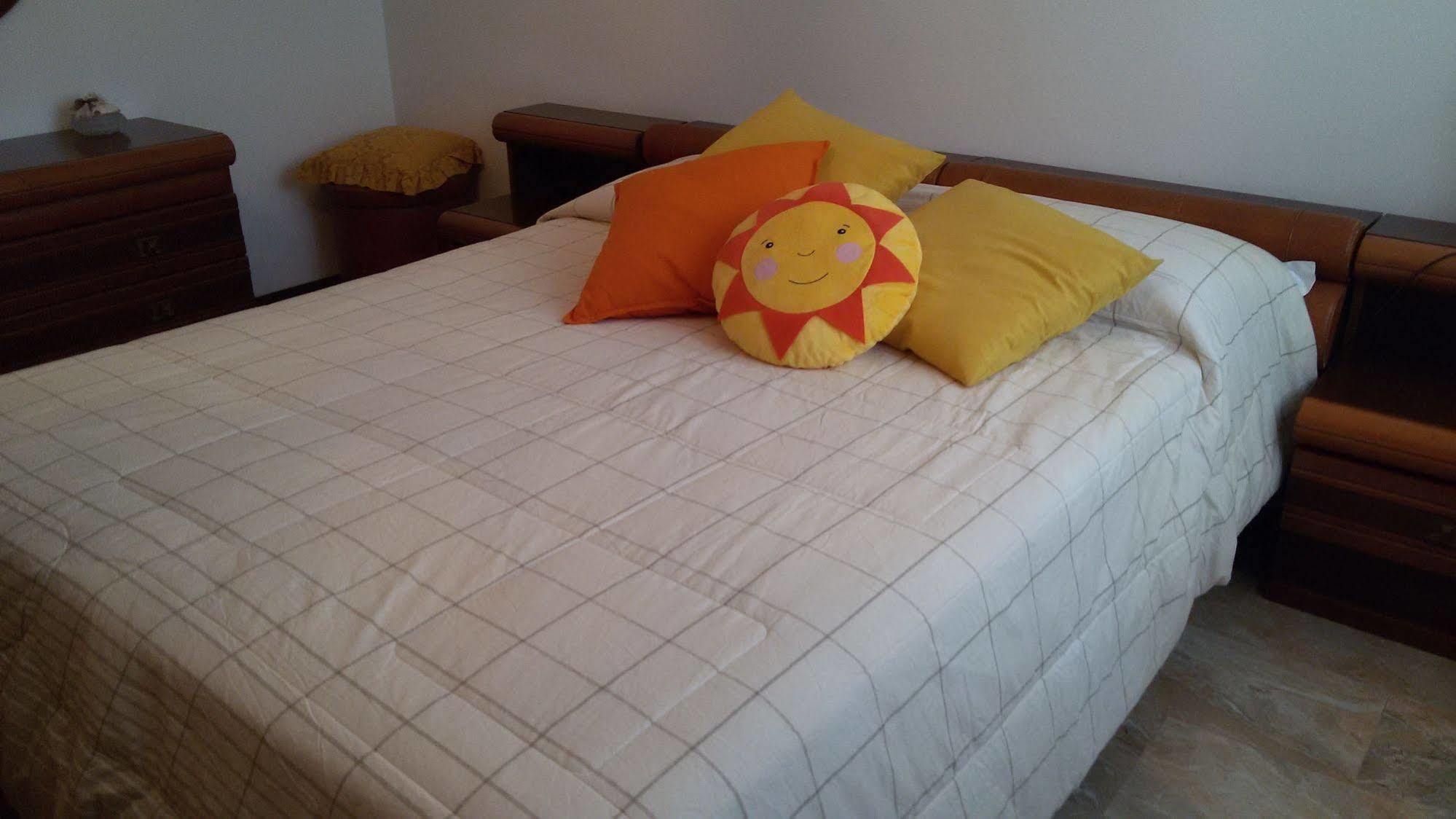 B&B Soleluna Massa Fiscaglia Екстериор снимка